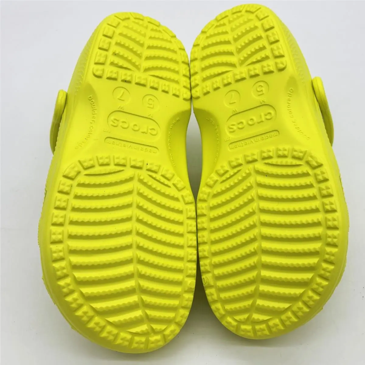 Crocs shoes - Classic Clog - Classic Clog - Yellow 4