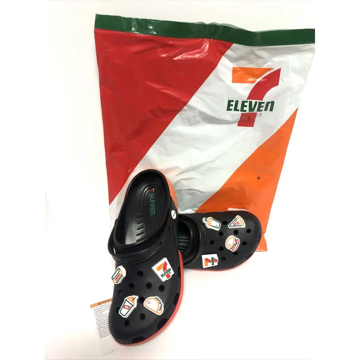 Crocs shoes - CROCS 7-ELEVEN - Black (UPC: 0196265207336) 0