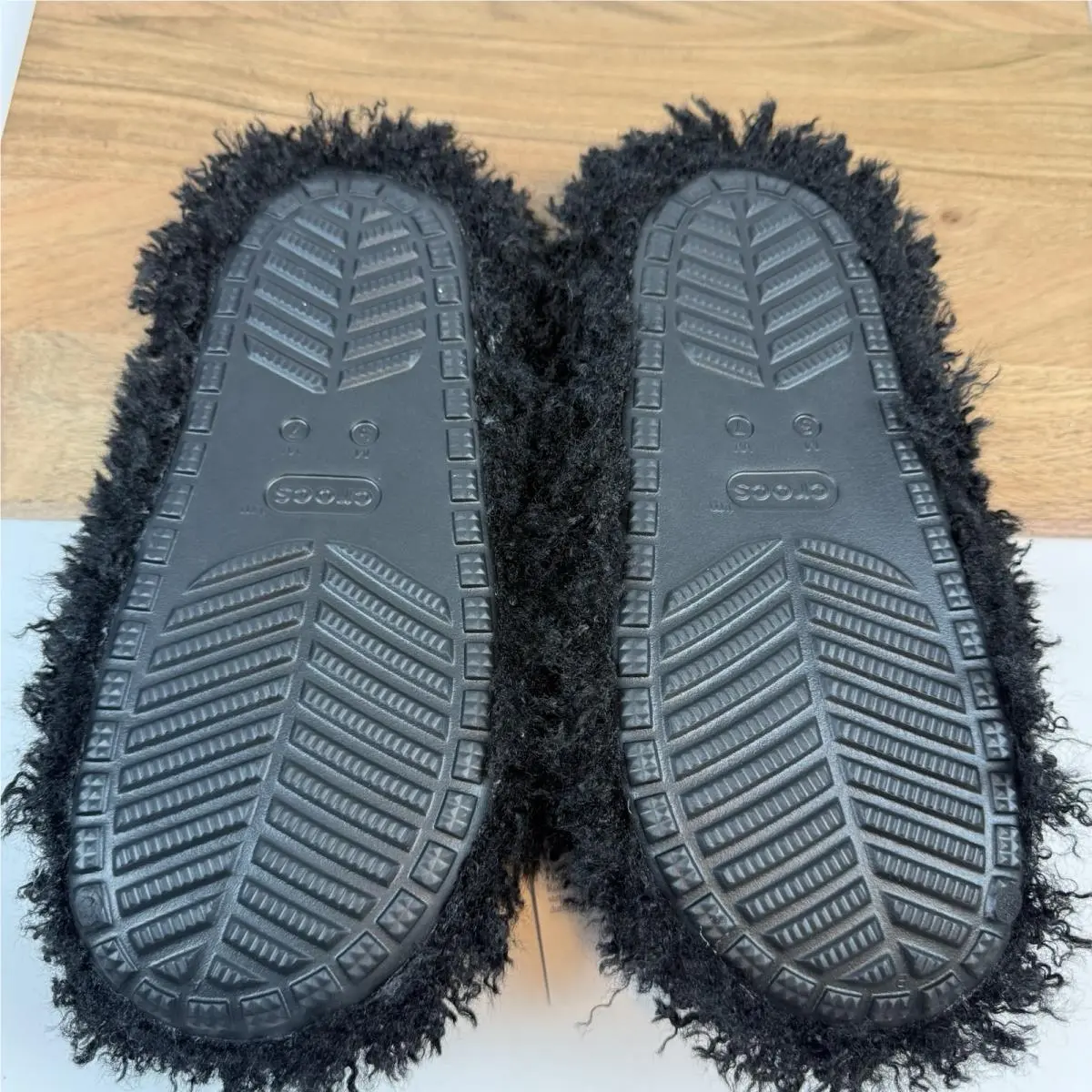 Crocs shoes - Crocs Shaggy Fur Slide - Shaggy Fur Slide - Black 5