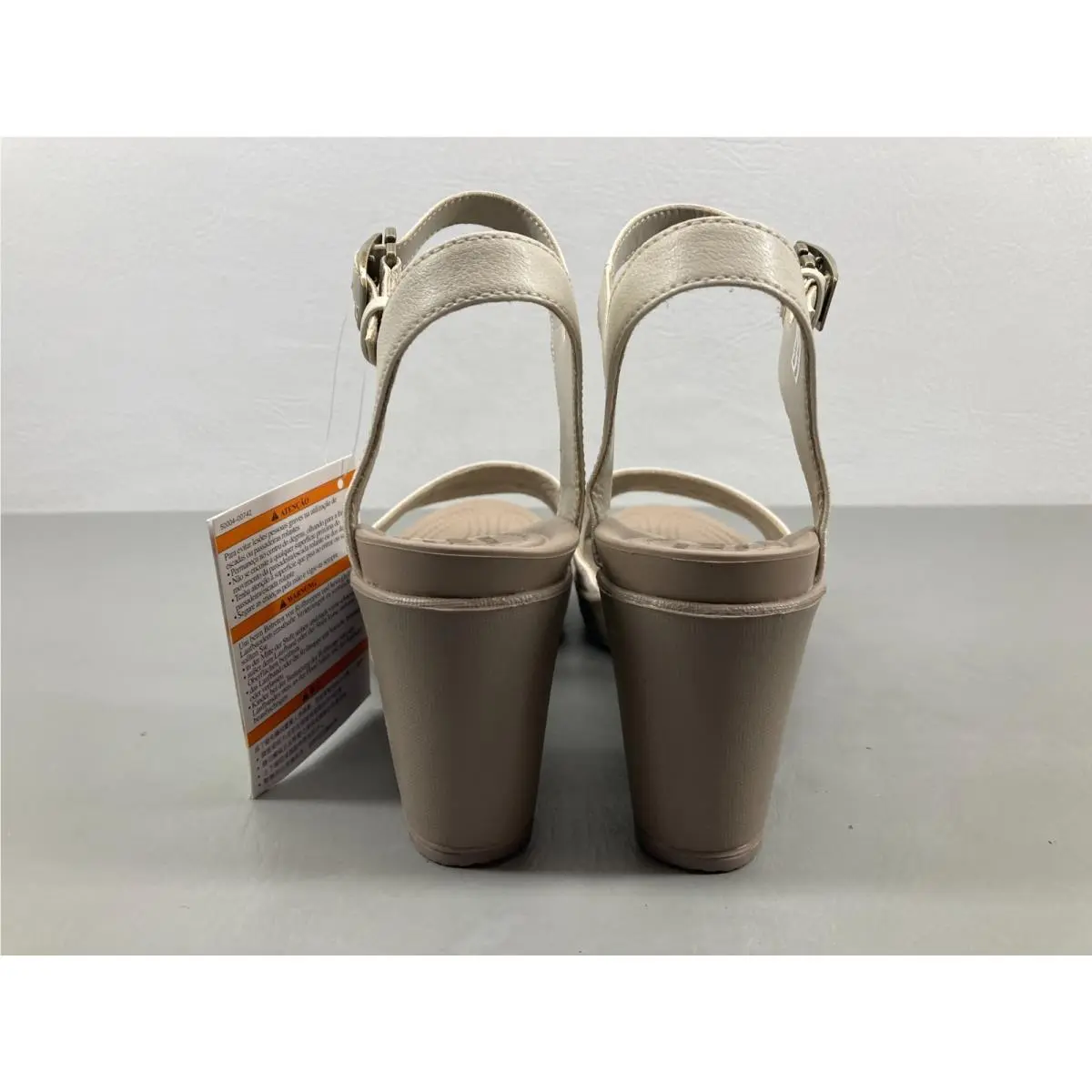 Crocs shoes - Leigh II Ankle Strap Wedge - Beige 6