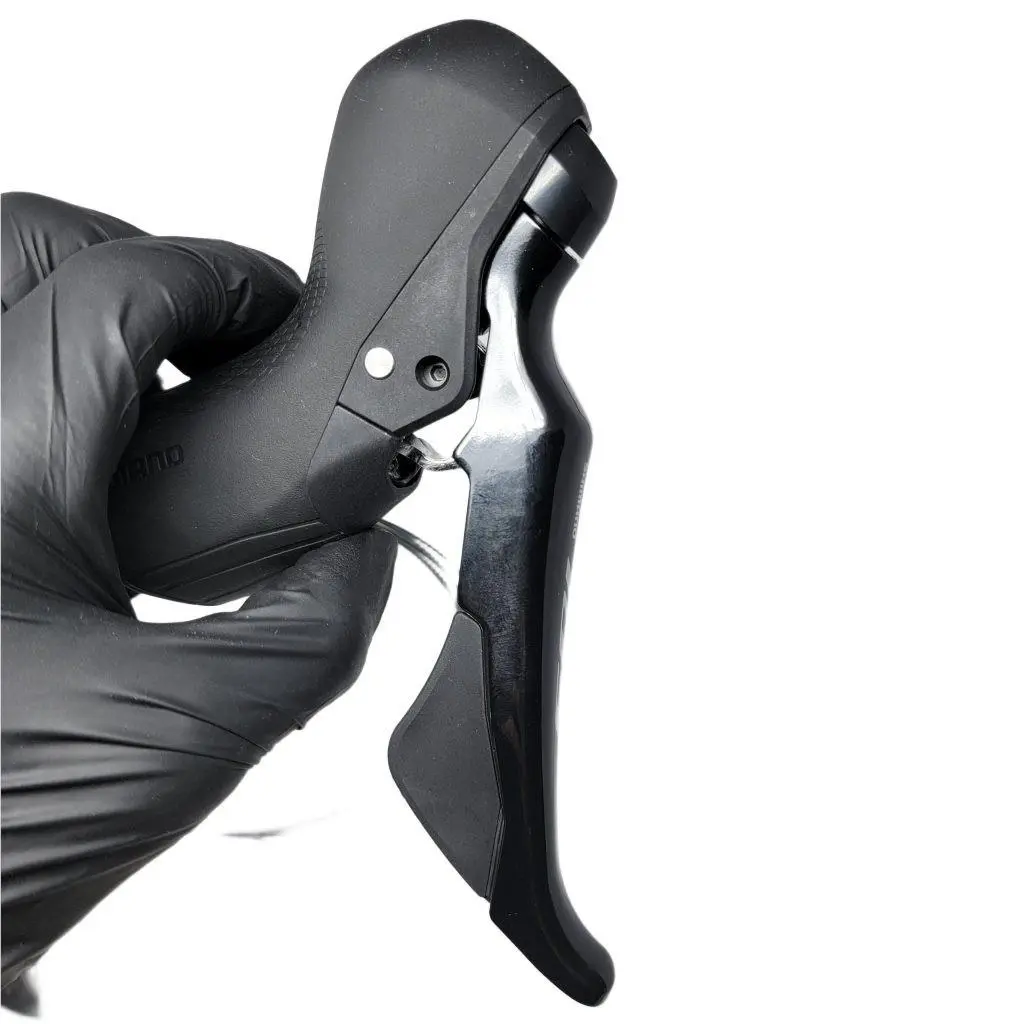 Shimano  - ST-R7020-R - ST-R7020-R - Black (UPC: 689228984790) 3
