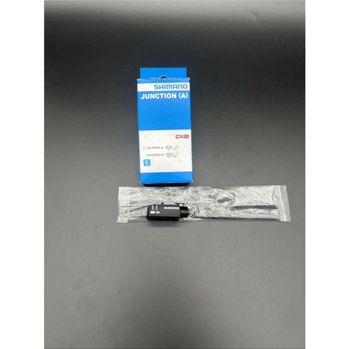 Shimano SM-EW90-A Di2 Junction A E-tube Control Box 3-Port Not For Flight Deck