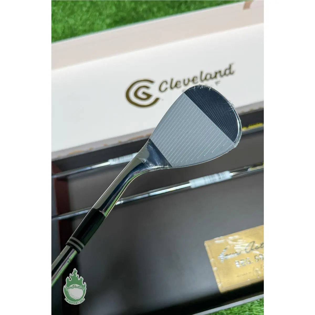 Cleveland Golf  - Limited Edition Tour Action 588 9