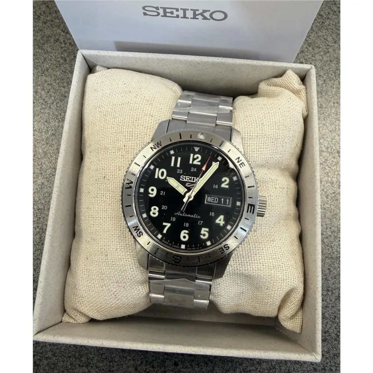 Seiko 5 Sports Automatic Black Dial Steel Men`s Field Watch HDB006 Made In Japan