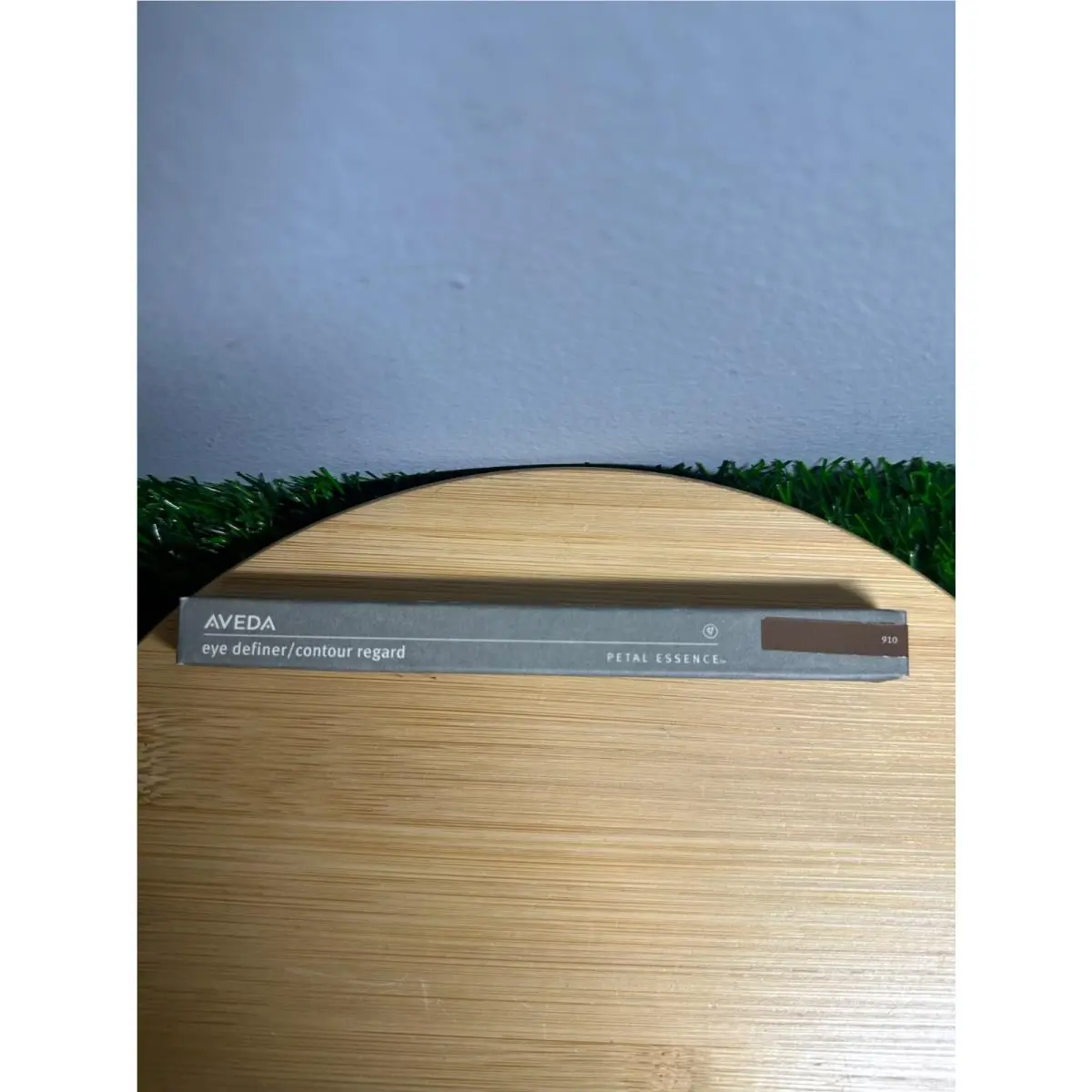 Eye Definer Liner Petal Essence- Many Rare Shades Available 910 Sepia by Aveda