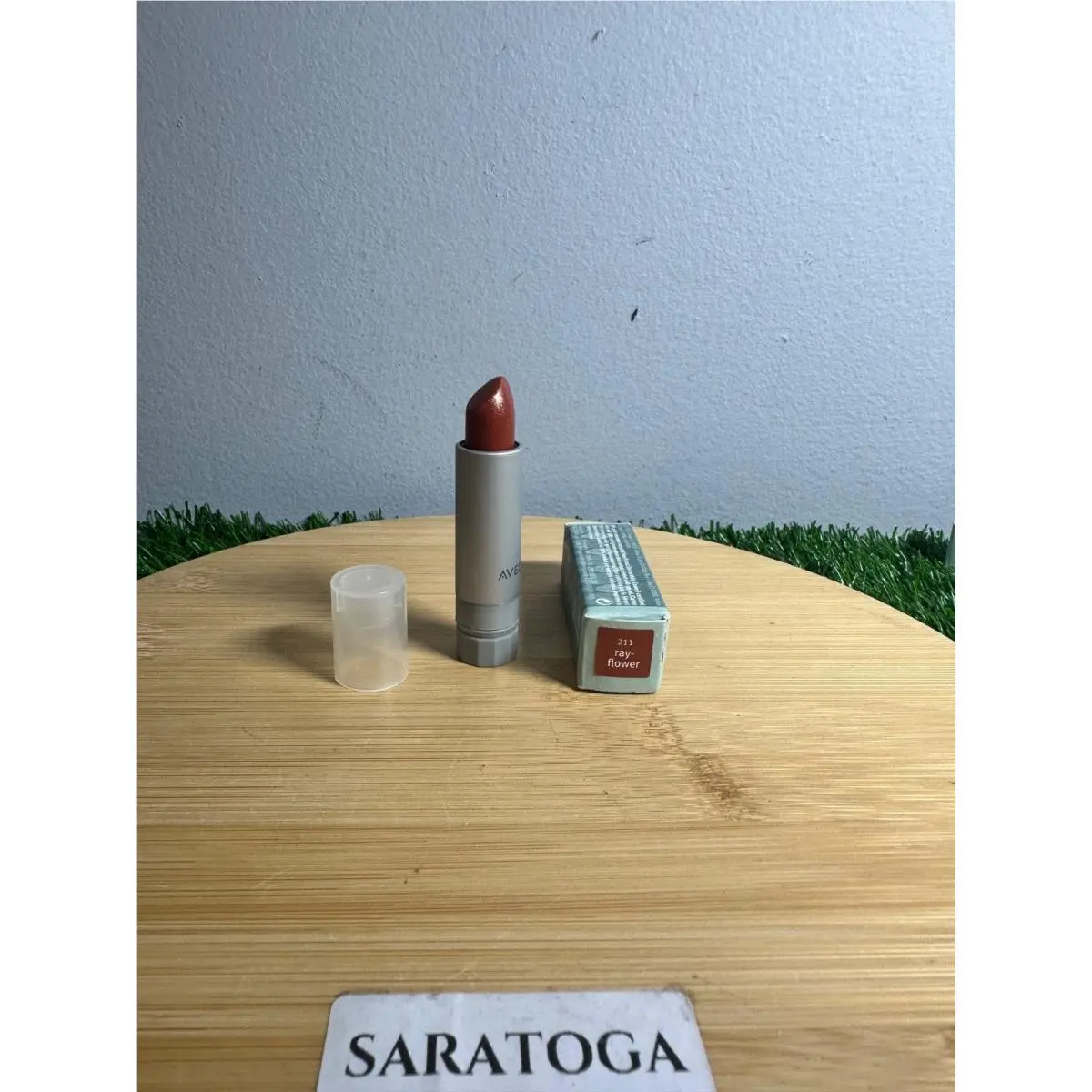 Nourish-mint Smoothing Lip Color- Rare and Models 211-957 by Aveda