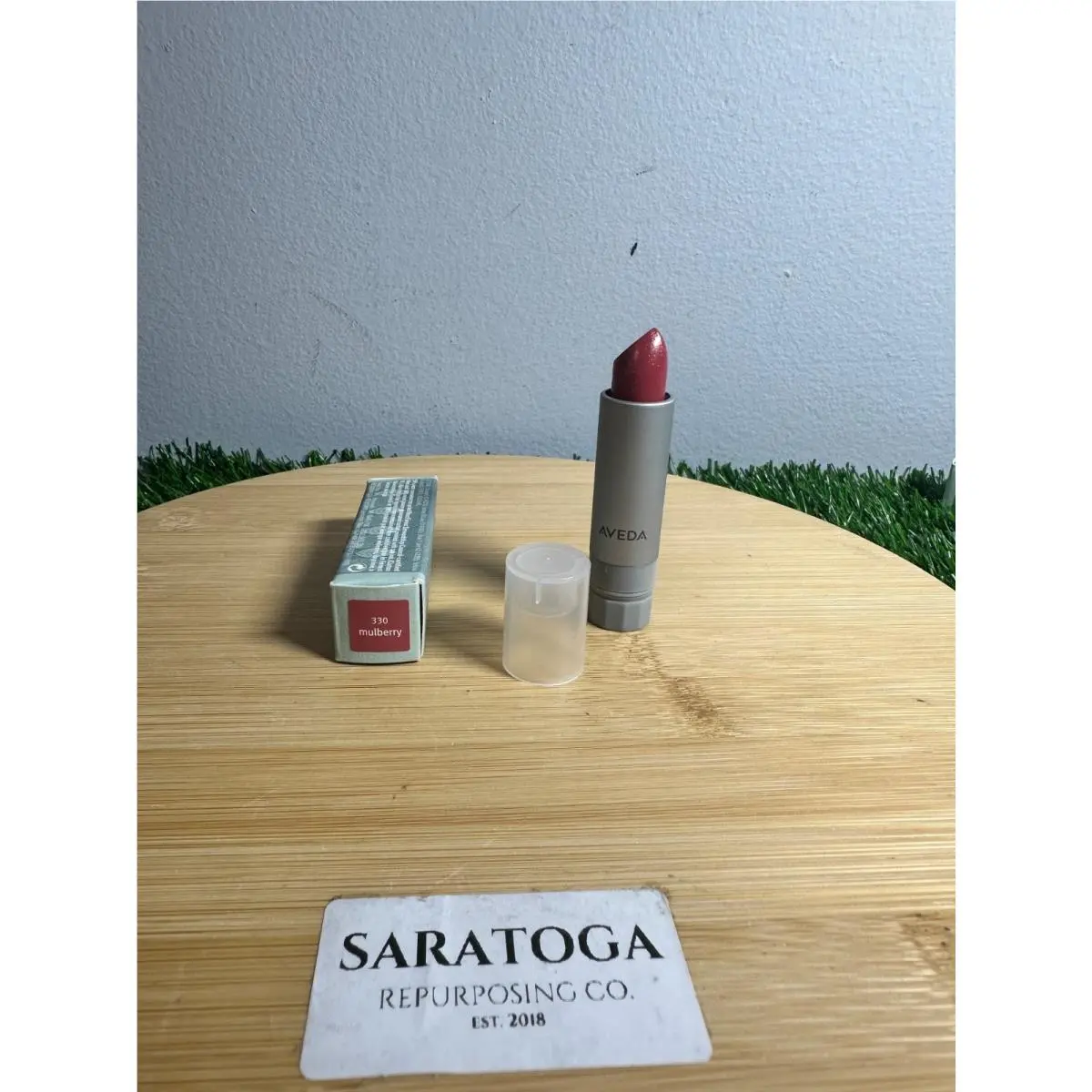 Nourish-mint Smoothing Lip Color- Rare and Models 211-957 330 by Aveda