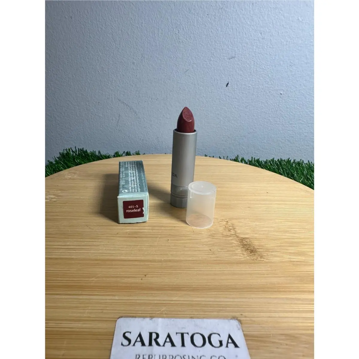 Nourish-mint Smoothing Lip Color- Rare and Models 211-957 401-S by Aveda