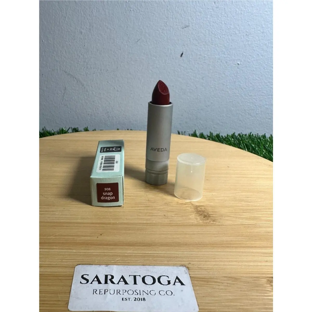 Nourish-mint Smoothing Lip Color- Rare and Models 211-957 908 by Aveda