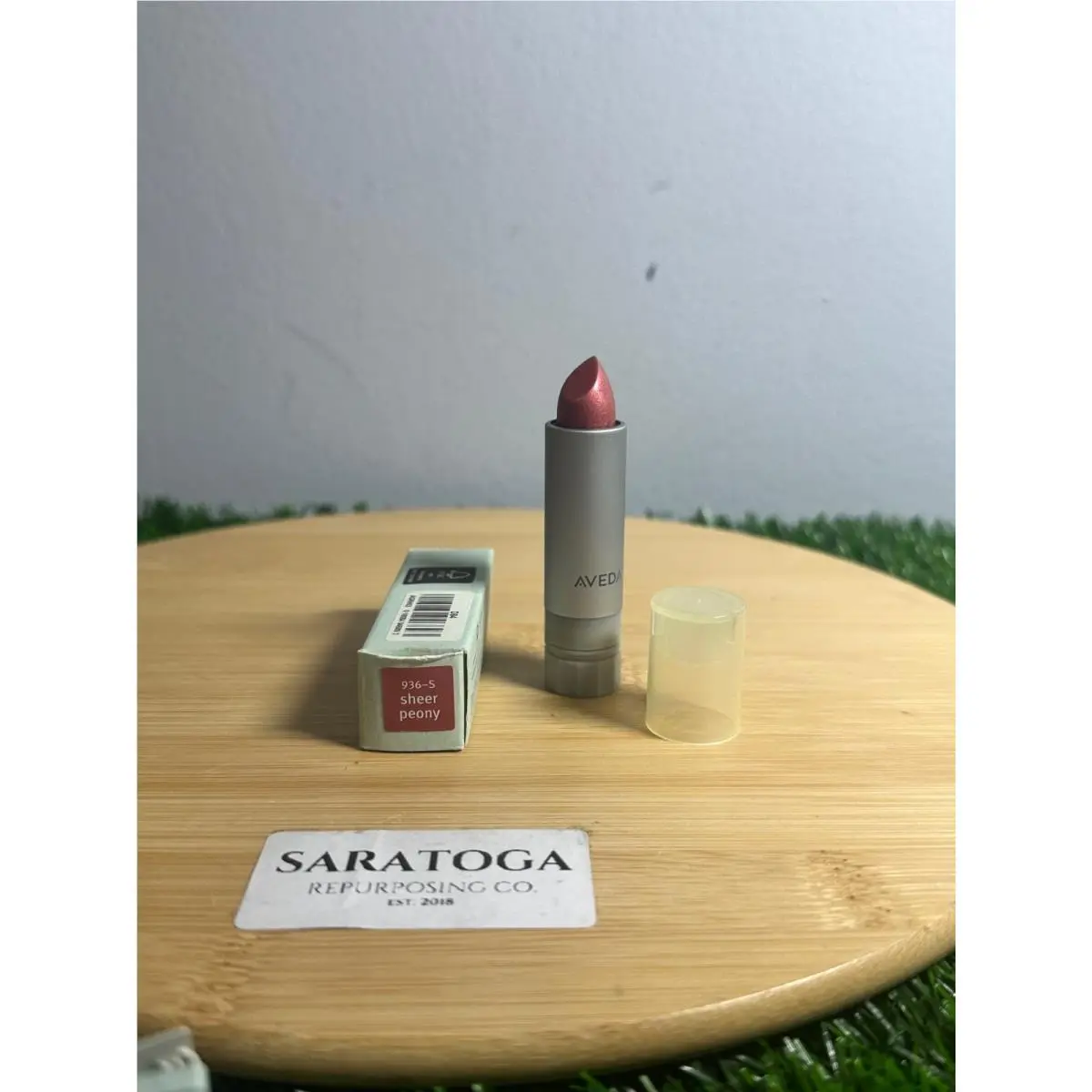 Nourish-mint Smoothing Lip Color- Rare and Models 211-957 936-S by Aveda