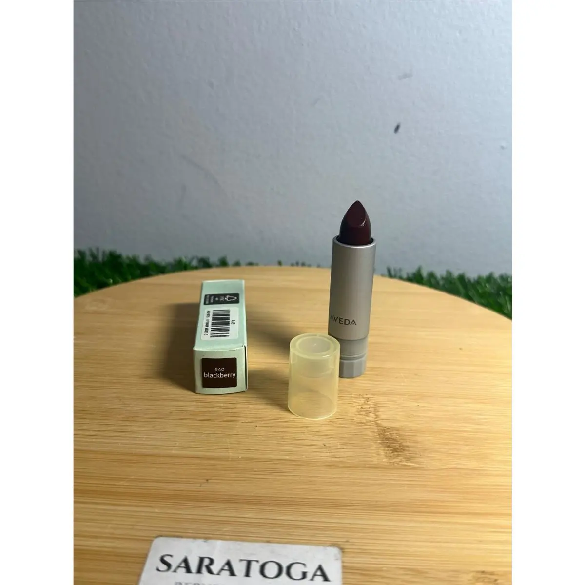 Nourish-mint Smoothing Lip Color- Rare and Models 211-957 940 by Aveda