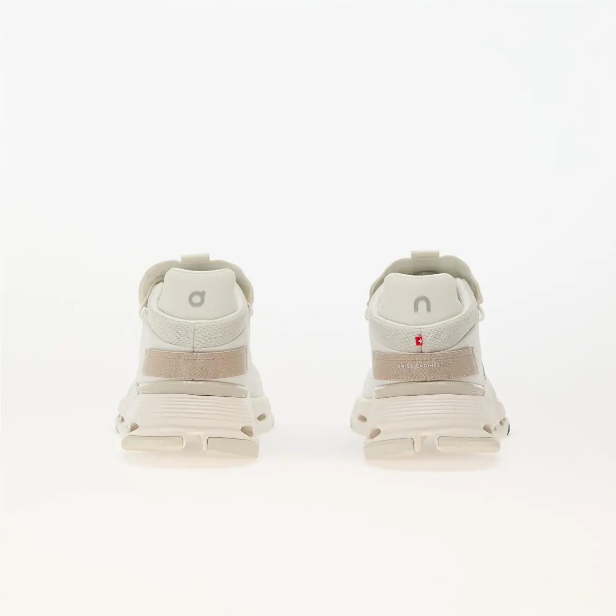On-Running shoes - On Cloudnova - Cloudnova - 3ME30212053 - Cream 9