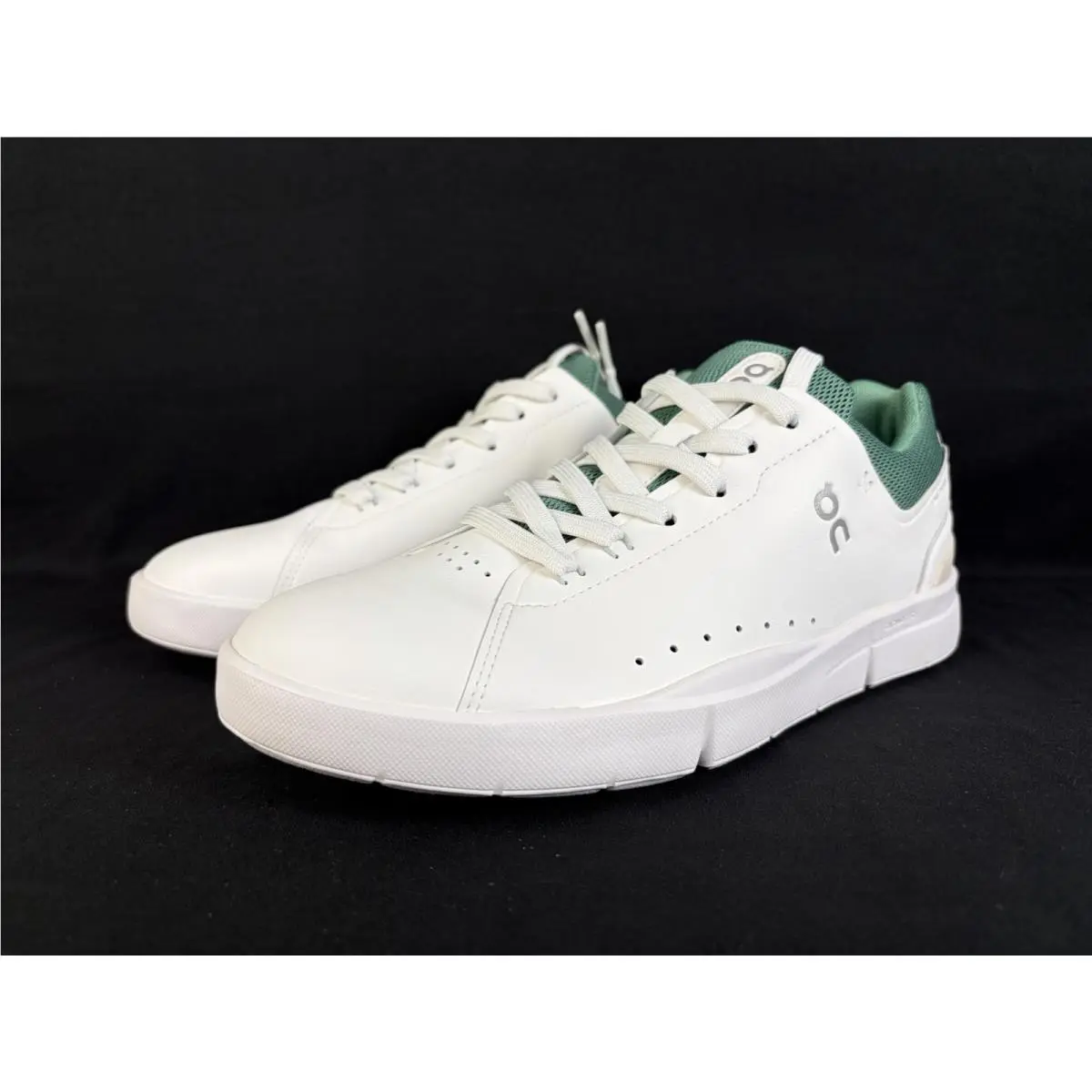 On-Running shoes - On The Roger Advantage - The Roger Advantage - White 2