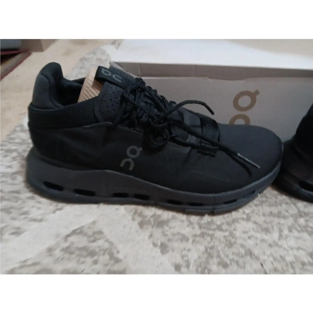 On-Running shoes - On Cloudnova - Cloudnova - Black 3
