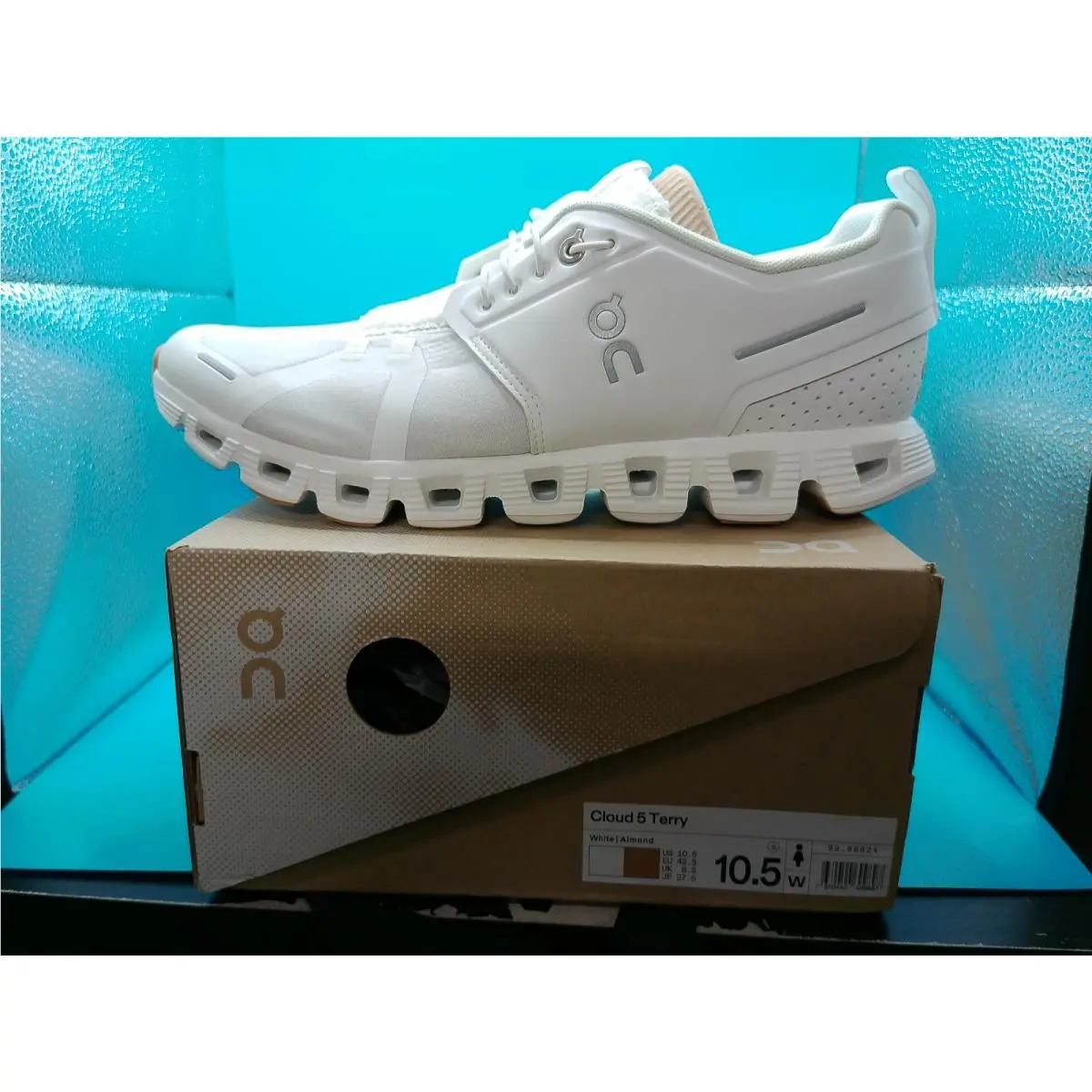 On-Running shoes - On Cloud 5 Terry - Cloud Terry - 9998824 - White (UPC: 7630440699897) 4