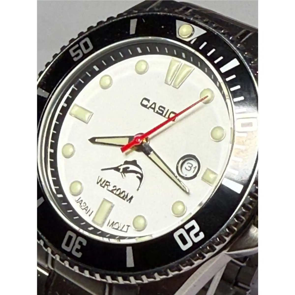 Watch Casio Duro MDV-106- White Dial C3 Luminous Green Elite 200 Meter WR Date