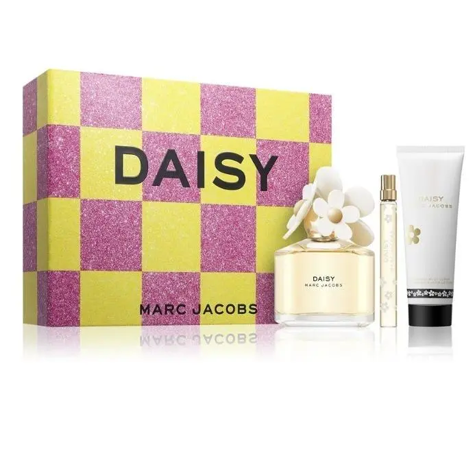 Perfect For The Holidays Marc Jacobs Daisy Perfume Set 3 Piece Gift Set