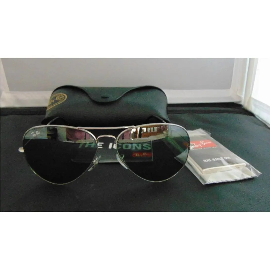 Ray-ban Classic Sunglasses Transparent Gray W/case