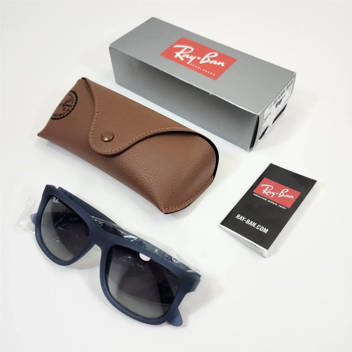 Ray-ban Sunglasses Justin RB4165 6813/11 Rubber Blue Gradient Gray 54mm