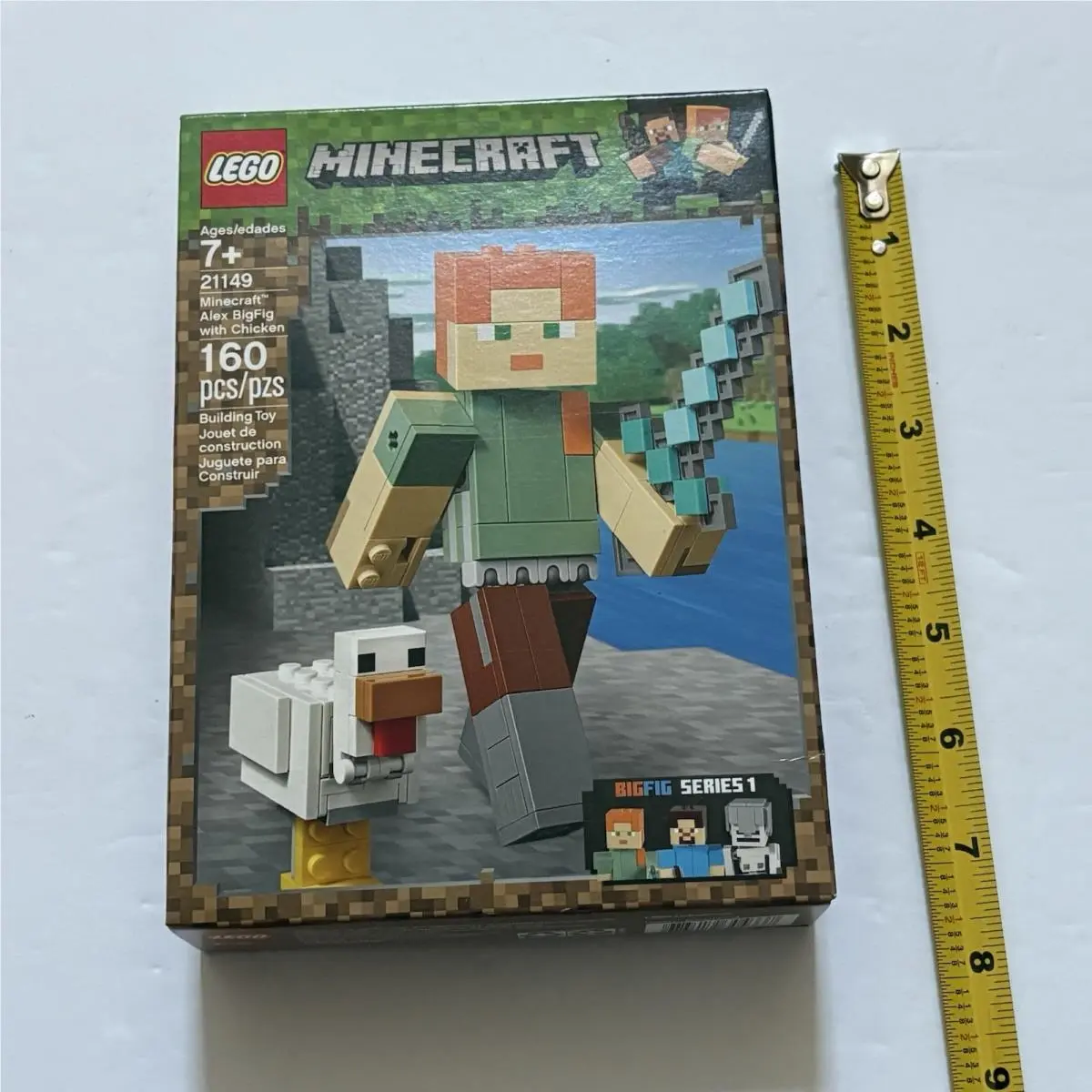 Lego 21149 Minecraft Alex Bigfig with Chicken Retired
