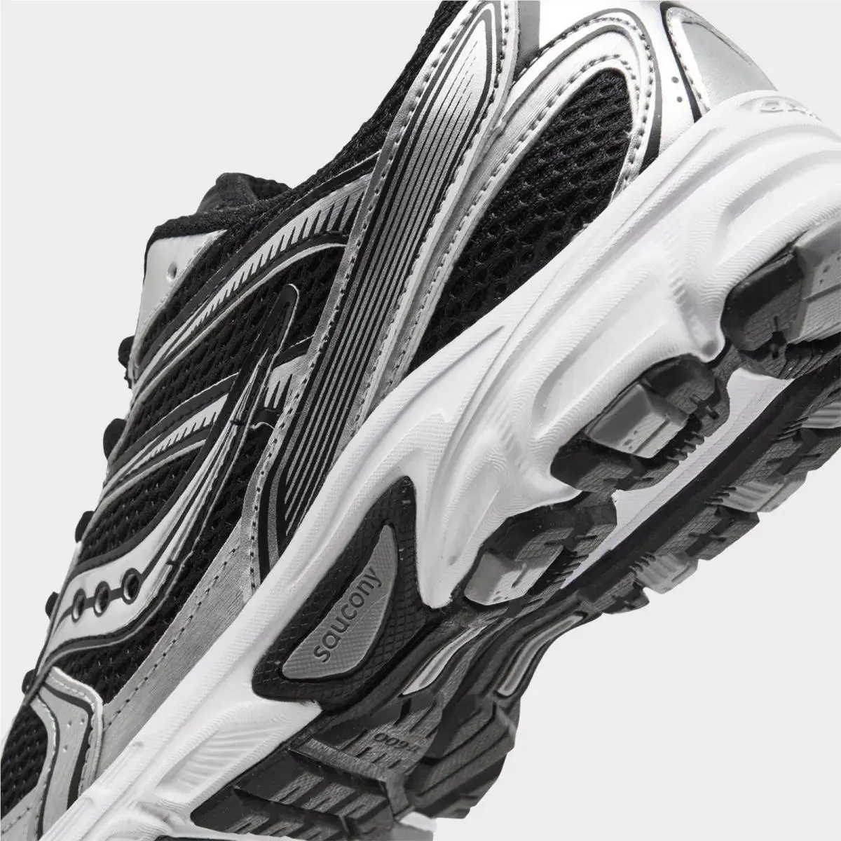 Saucony shoes - S608127 001 - Black/Silver 4