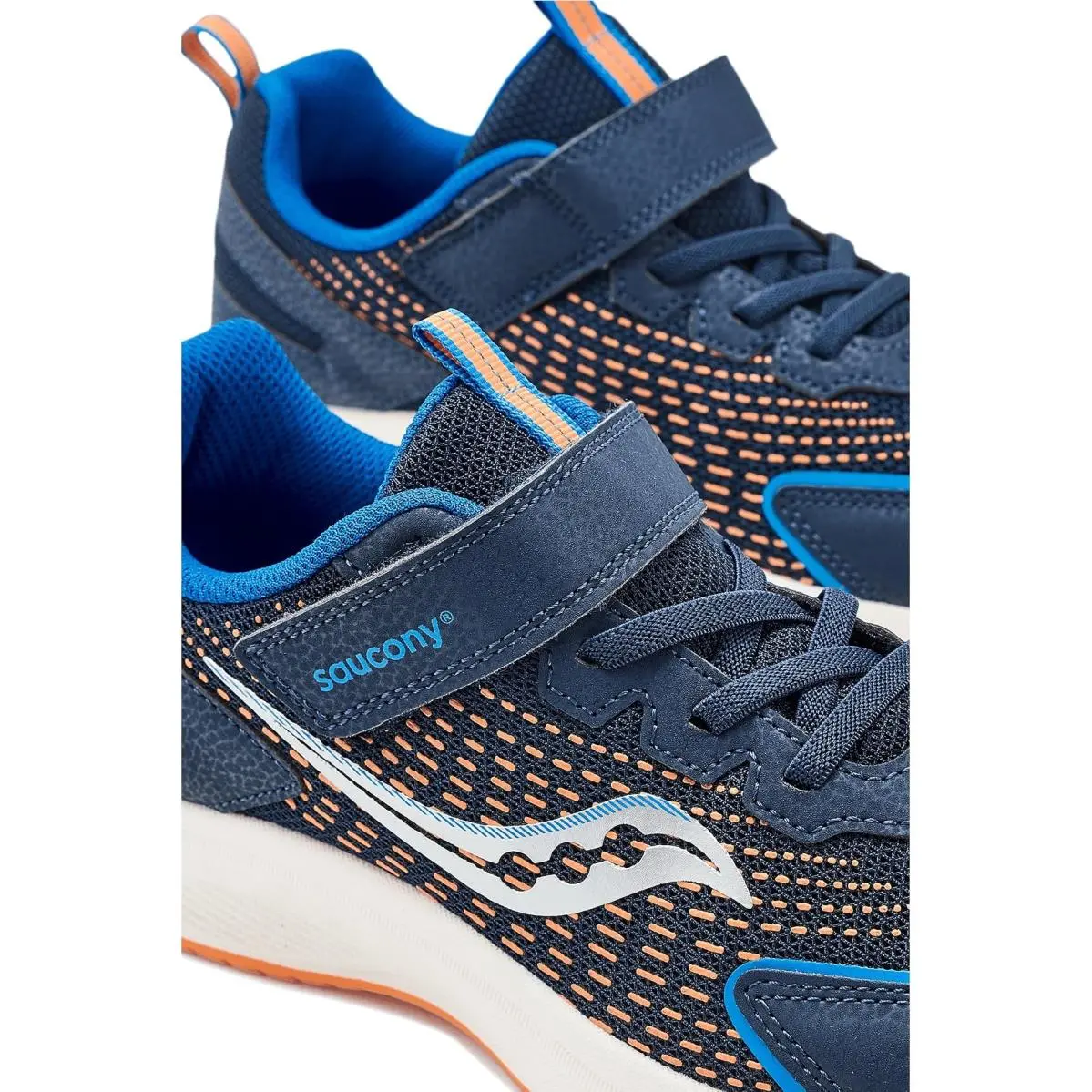 Saucony shoes - Black 24