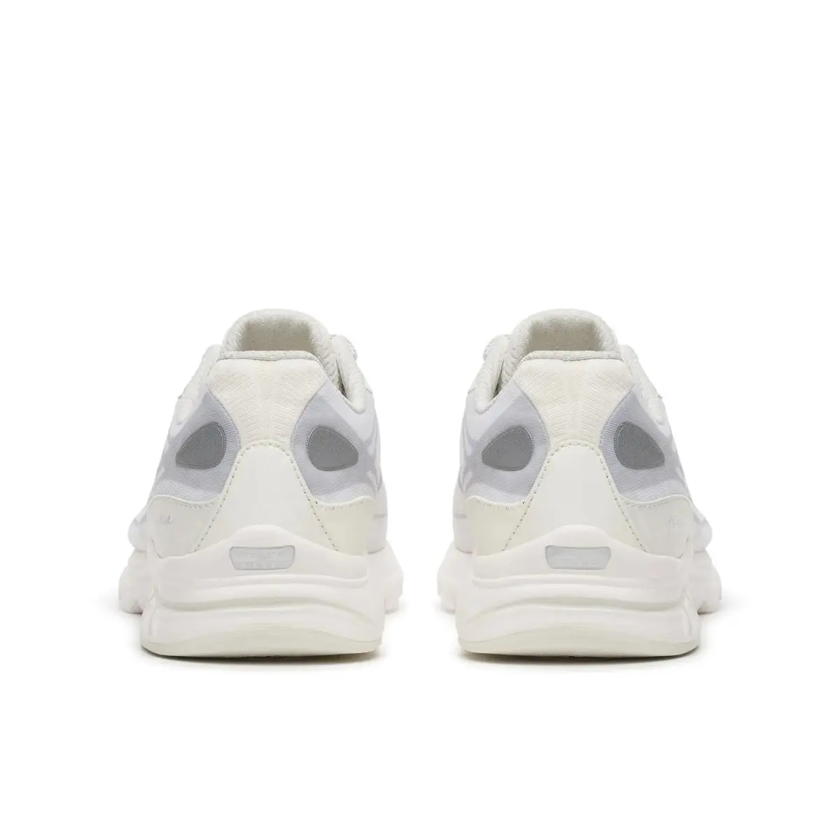 Saucony shoes - White | Off White 26