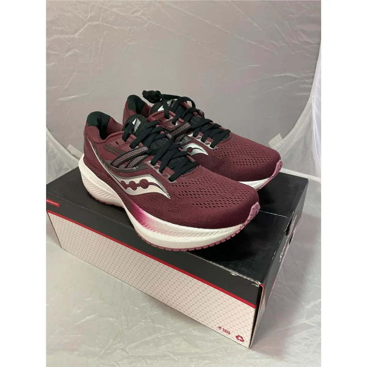 Saucony shoes - Saucony Triumph 20 - Triumph - Maroon 0
