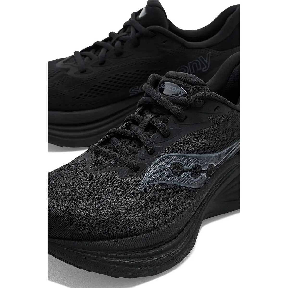 Saucony shoes - Cast 46