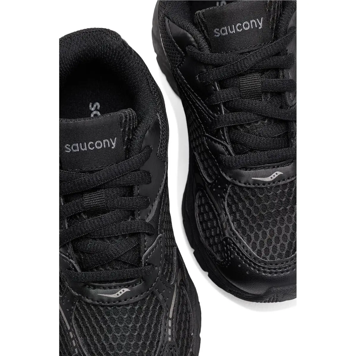 Saucony shoes - Black 4