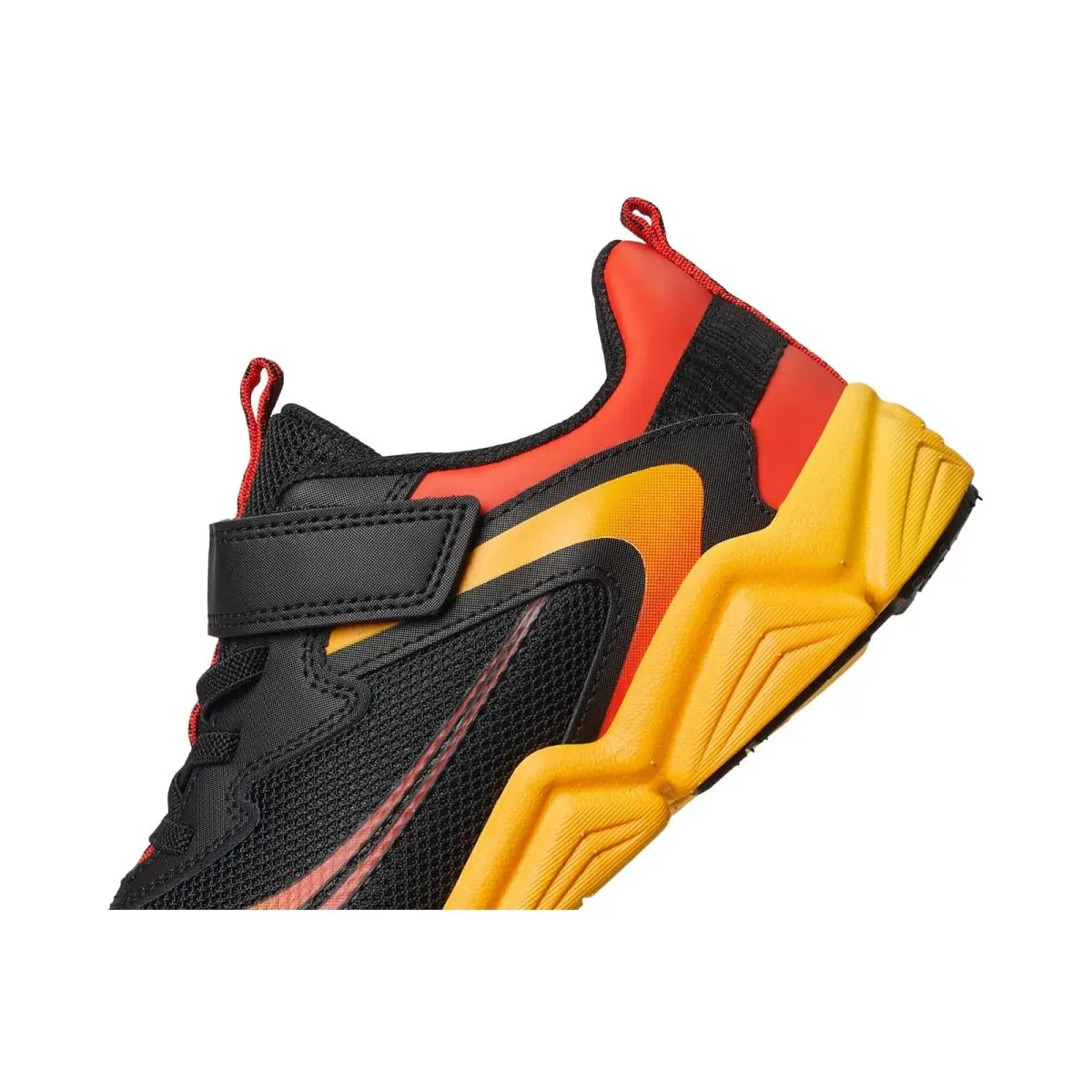 Saucony shoes - Black/Red 4