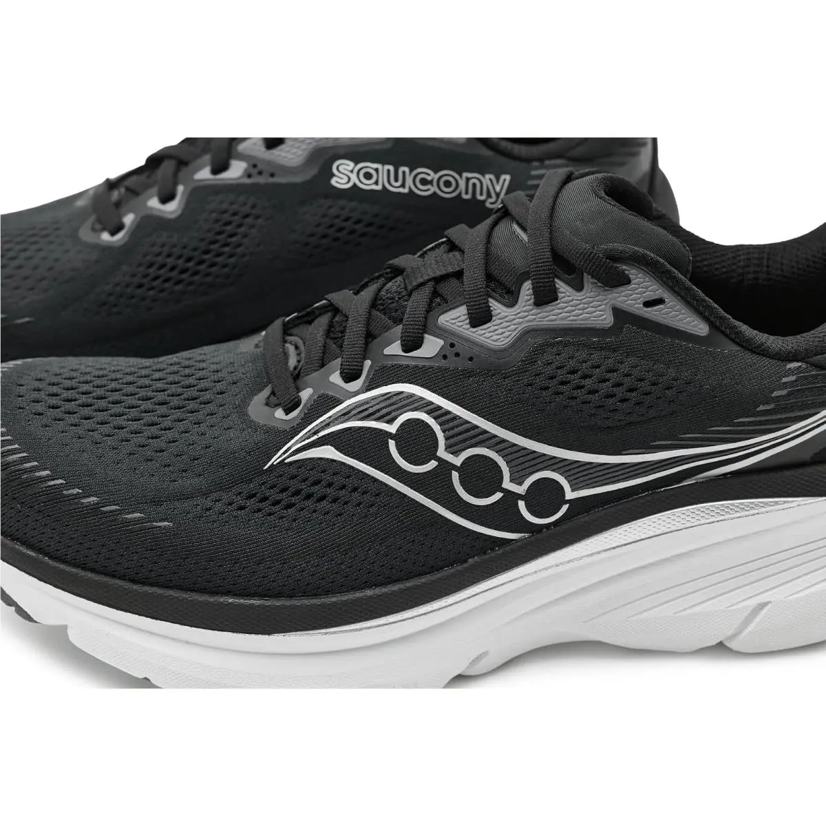 Saucony shoes - Black/Silver 4