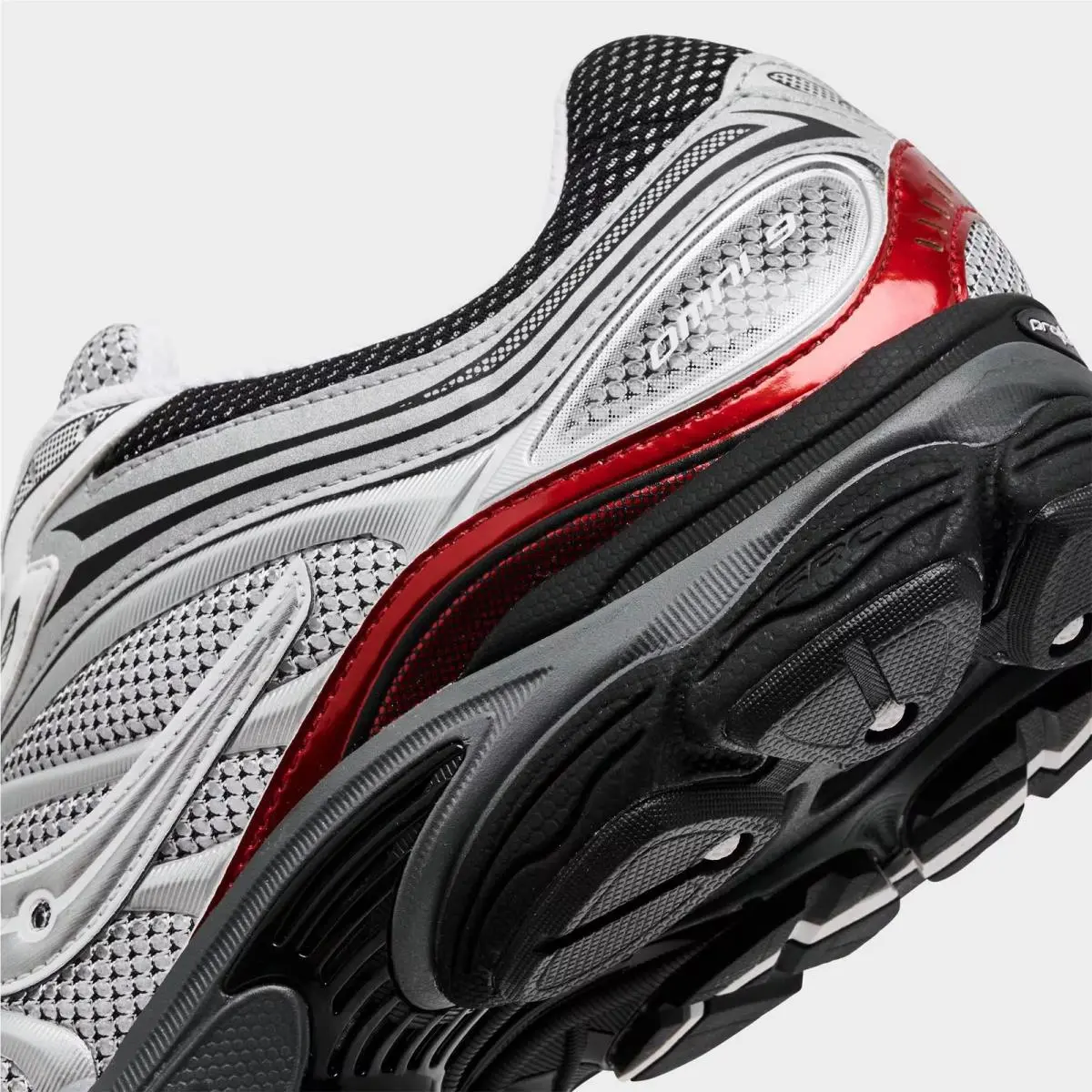 Saucony shoes - S710645 100 - White/Crimson/Black 4