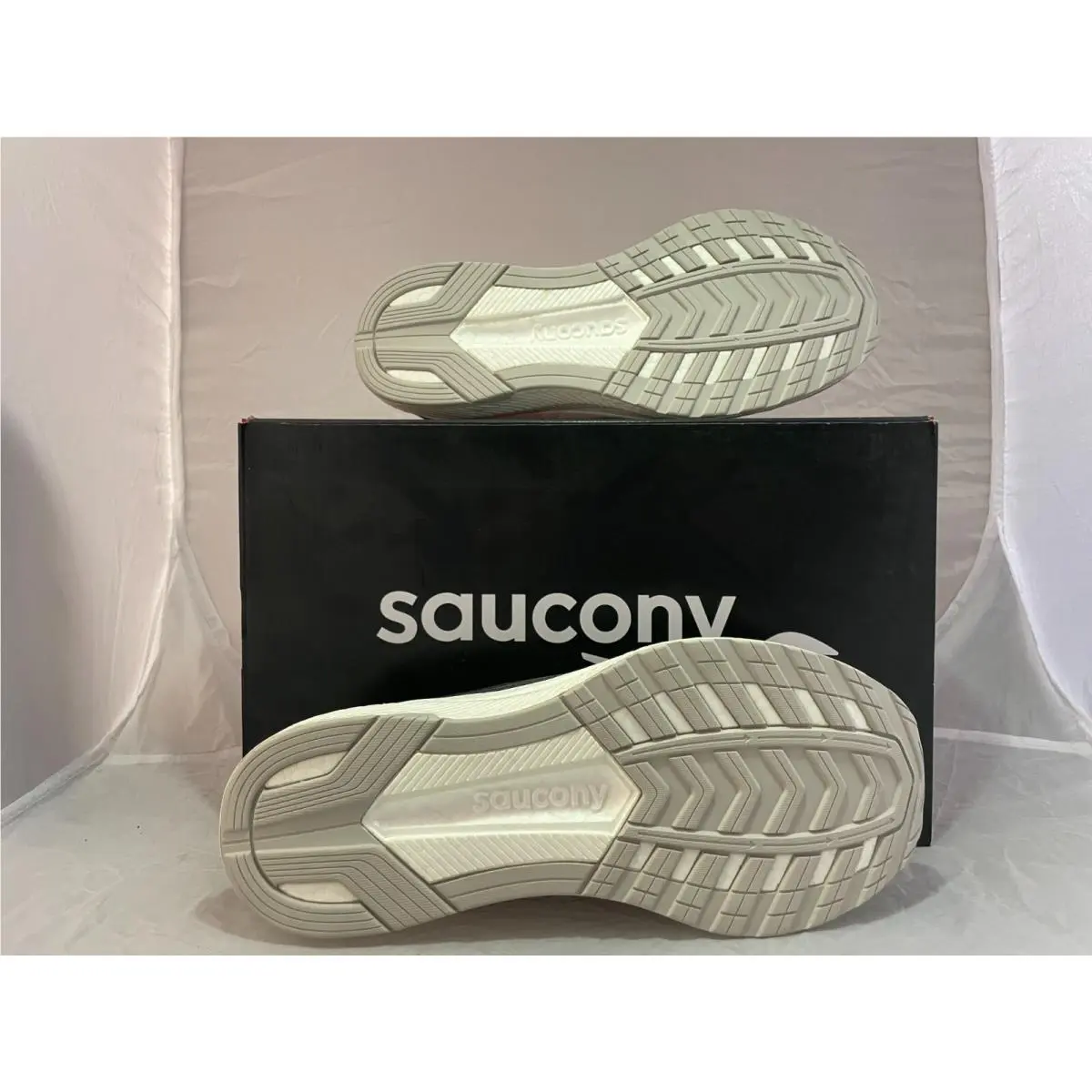 Saucony shoes - Saucony Freedom 4 - Freedom - Black 2