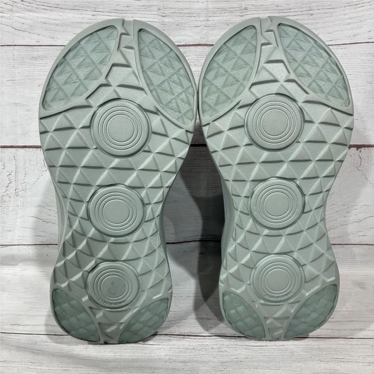 Saucony shoes - Saucony Butterfly - Butterfly - S70828-2 - Gray 4