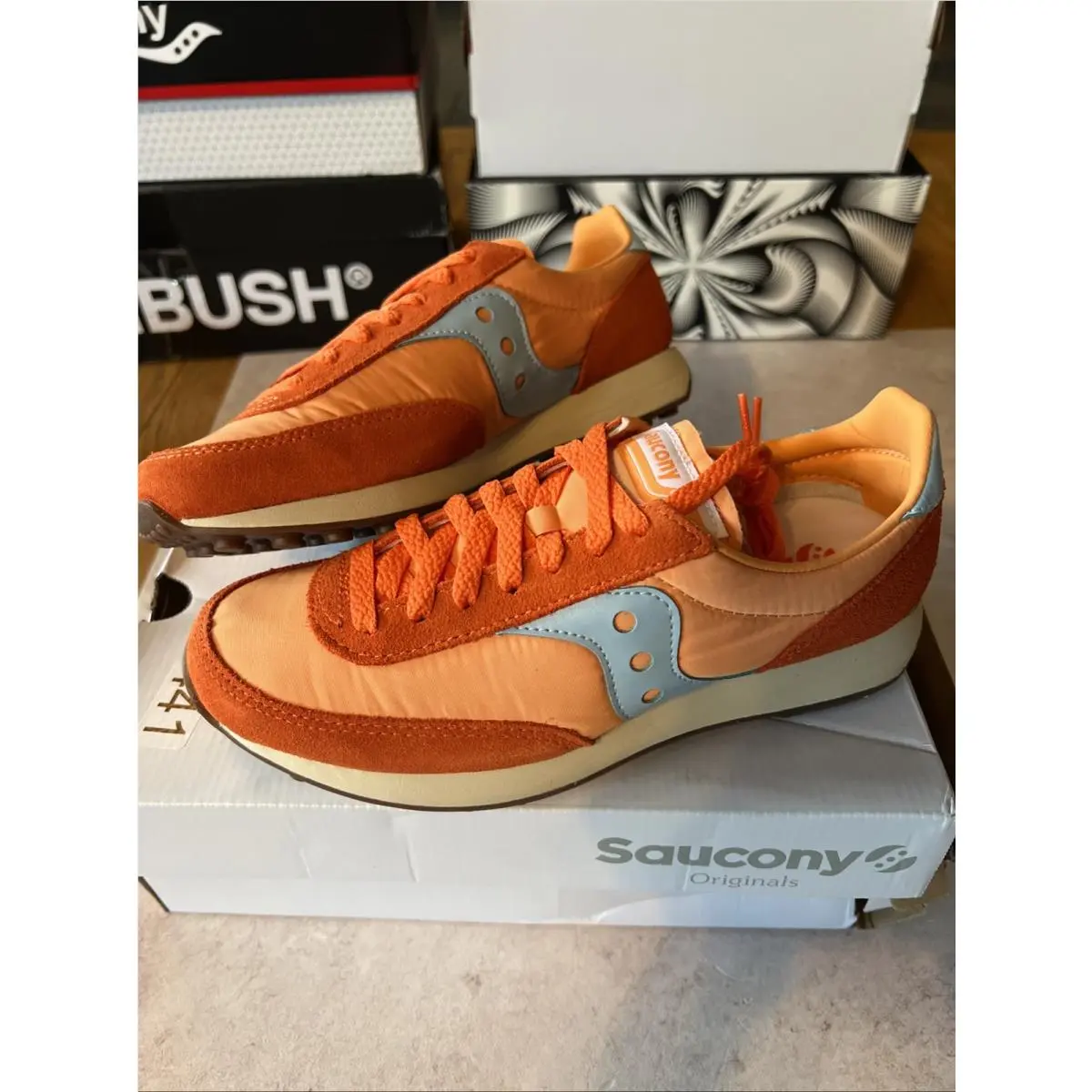 Size 5.5M/7W - Saucony Trainer 80 Orange Sky/blue
