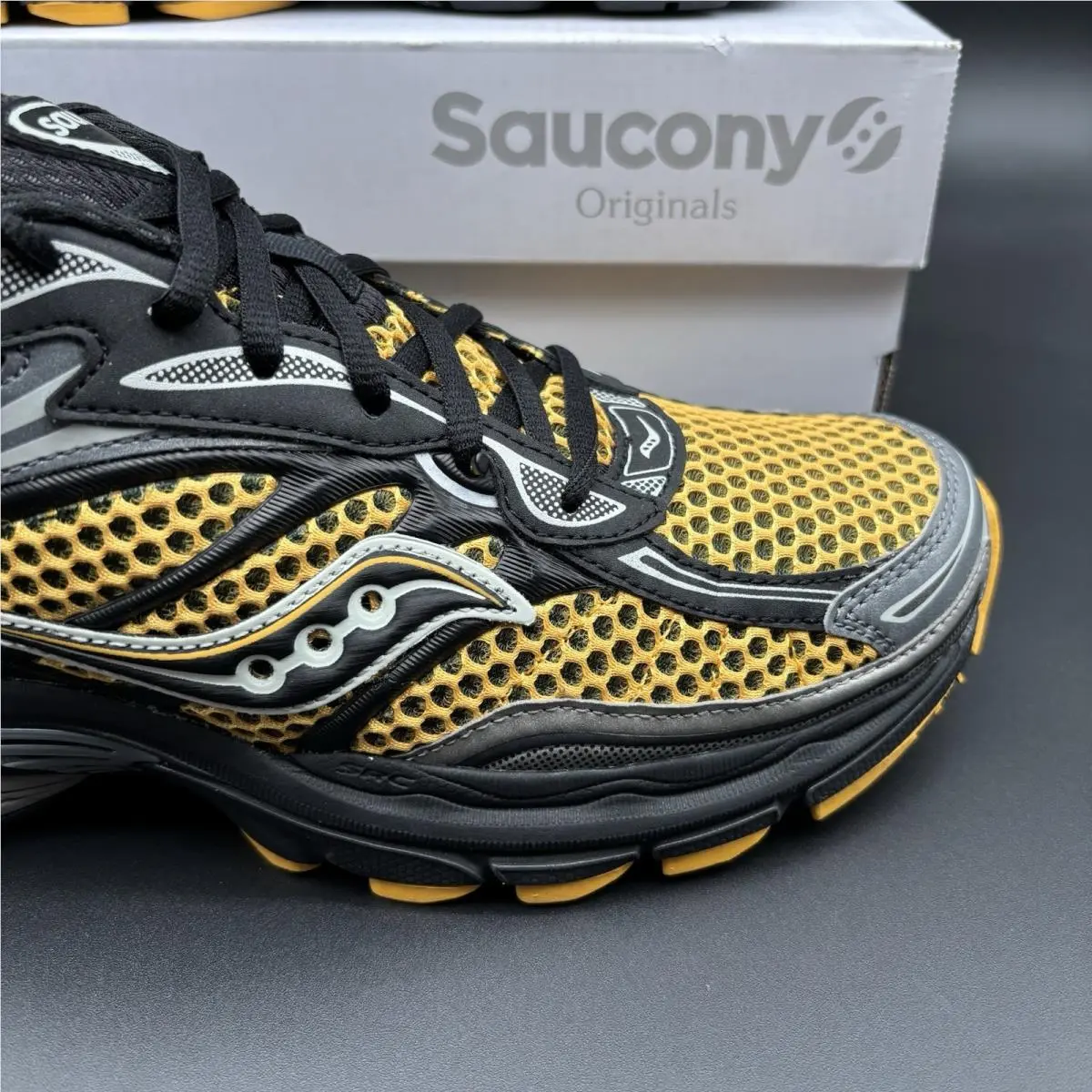 Saucony shoes - Saucony Progrid Omni 9 - Progrid Omni - Gold 5