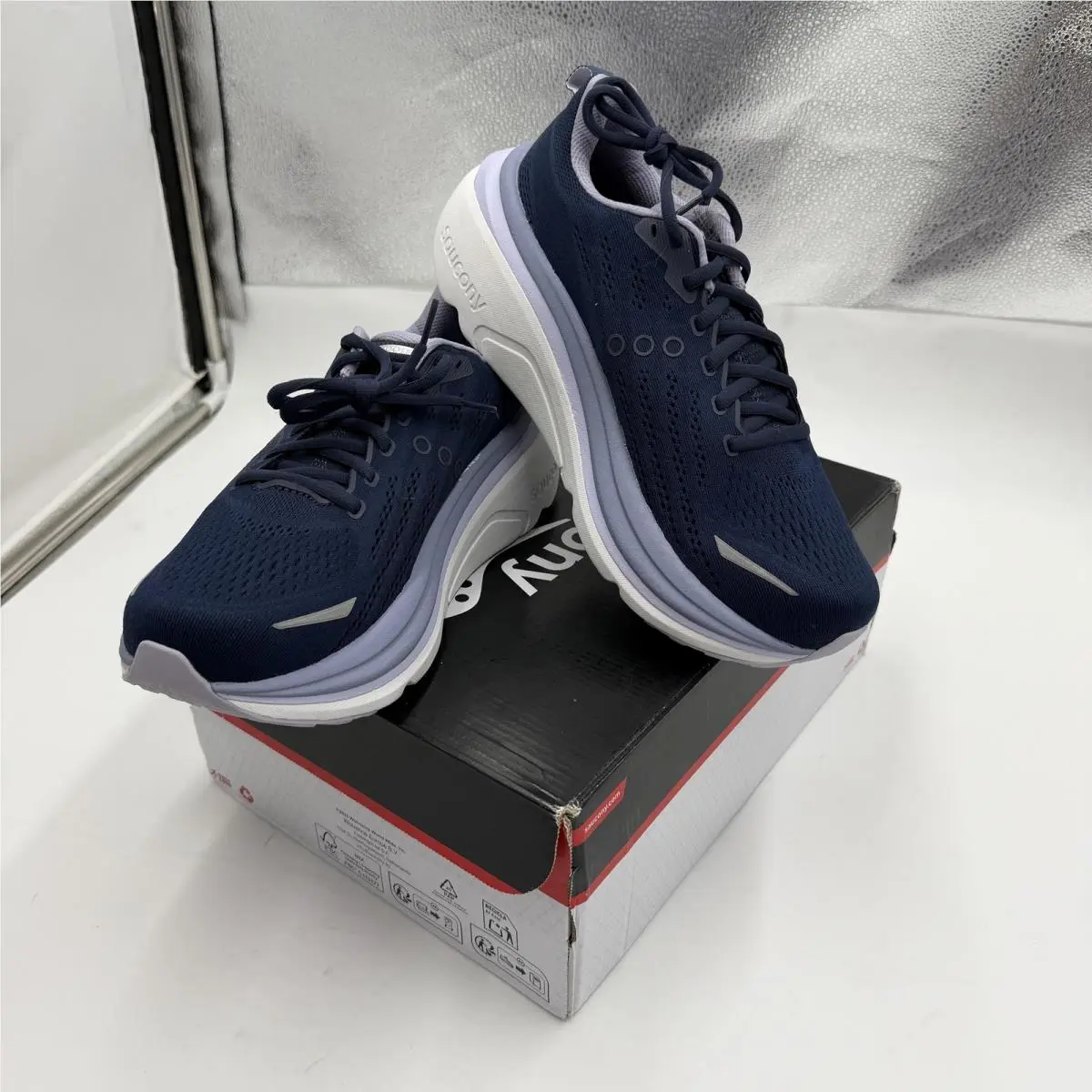Saucony Hurricane Shoes Womens Size 10.5 Navy Aster Running Sneakers S11026-208