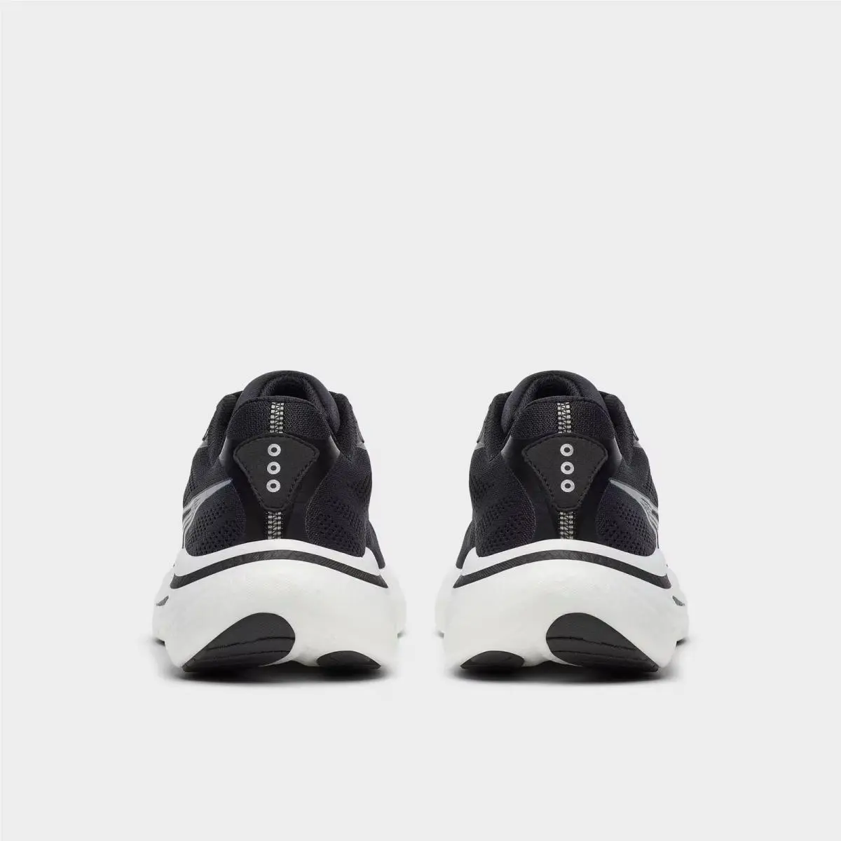 Saucony shoes - S2105500 001 - Black/Silver 2