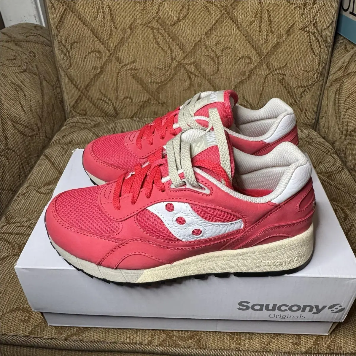 Saucony Shadow 6000 Red/white Women’s 7