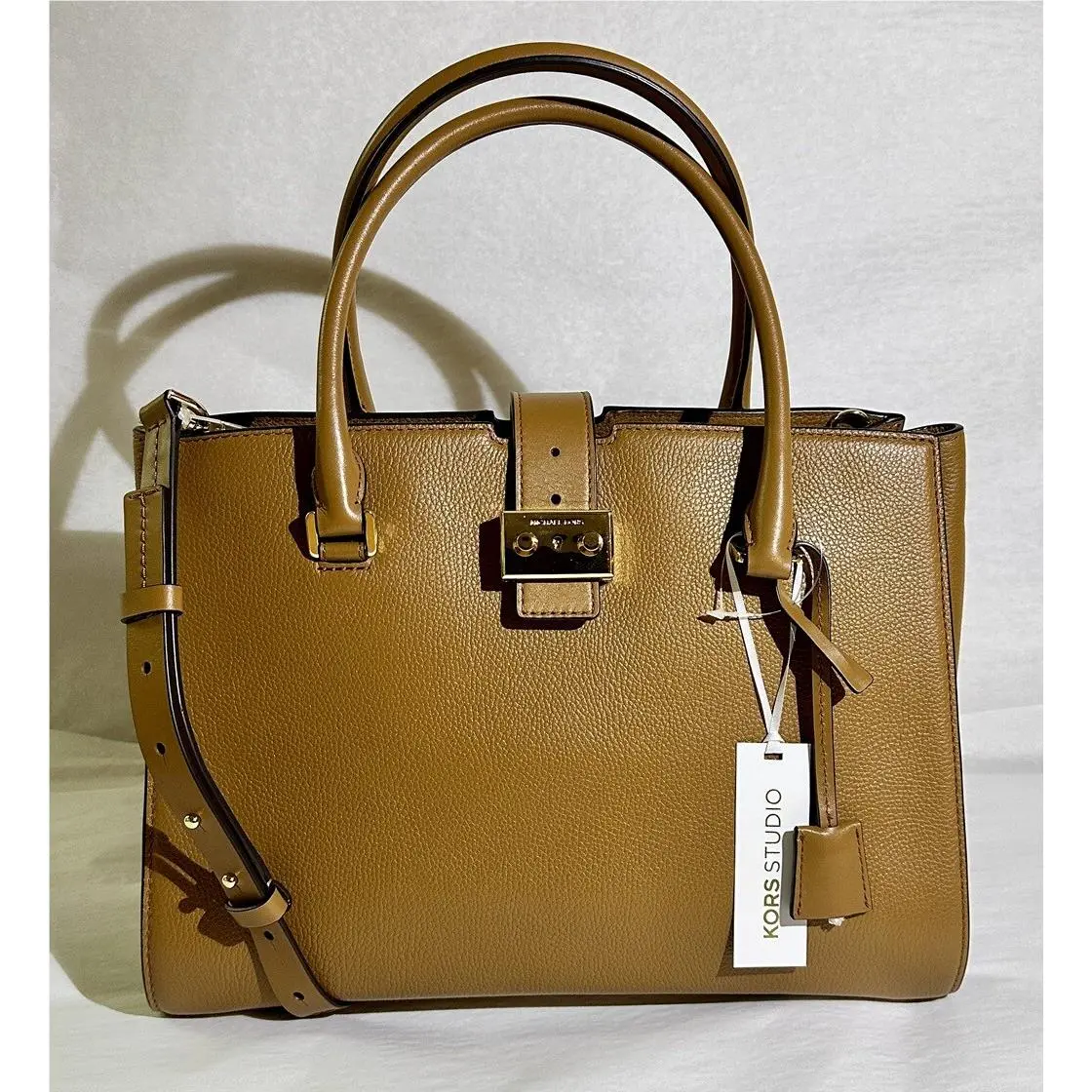 Michael Kors  bag   - Exterior: Acorn, Handle/Strap: Brown, Hardware: Gold 6