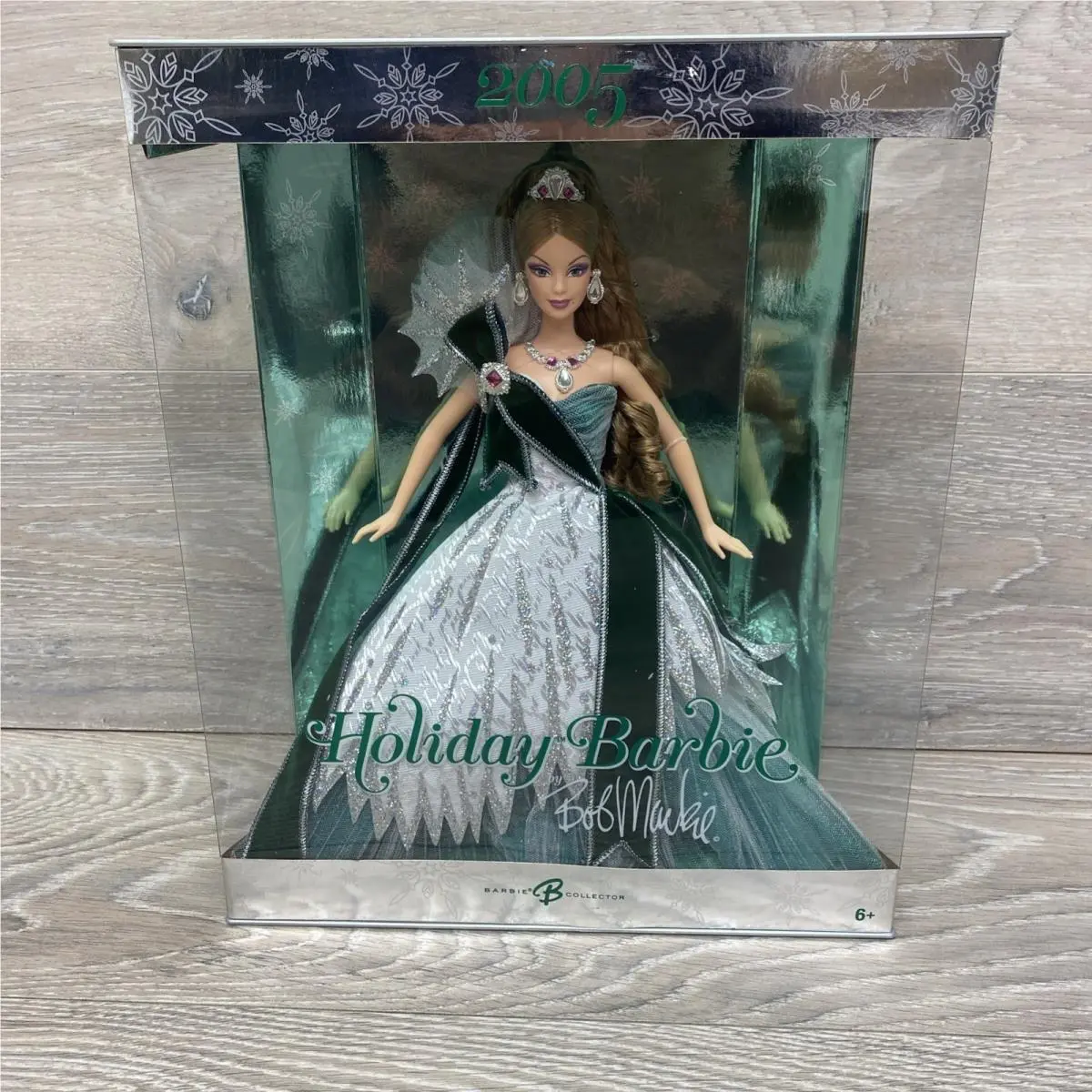 2005 Holiday Barbie Bob Mackie Doll H8583 Caucasian Green Dress Nrfb