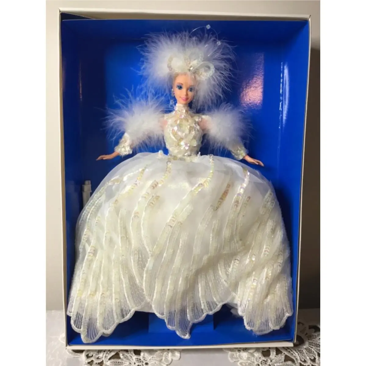 Snow Princess Barbie From Enchanted Seasons by Mattel 1994 11875 Mint