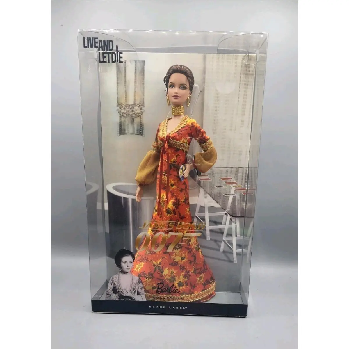 James Bond 007 Solitaire Barbie Doll Live and Let Die Black Label 2010 Mattel