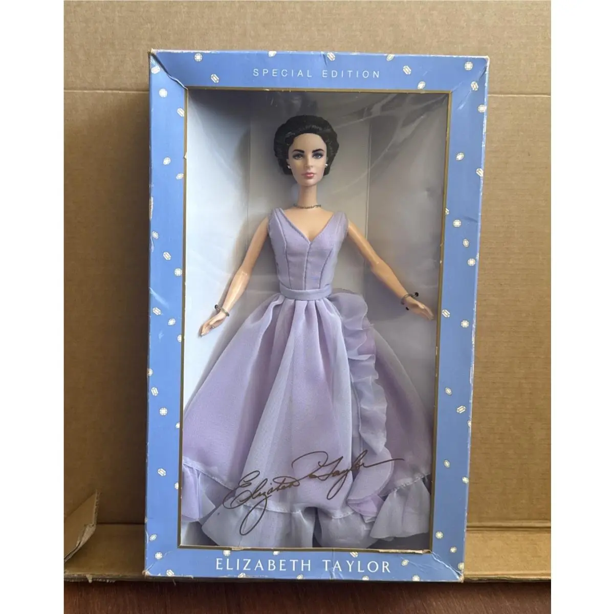 Elizabeth Taylor White Diamonds Barbie Doll Special Edition - 2000