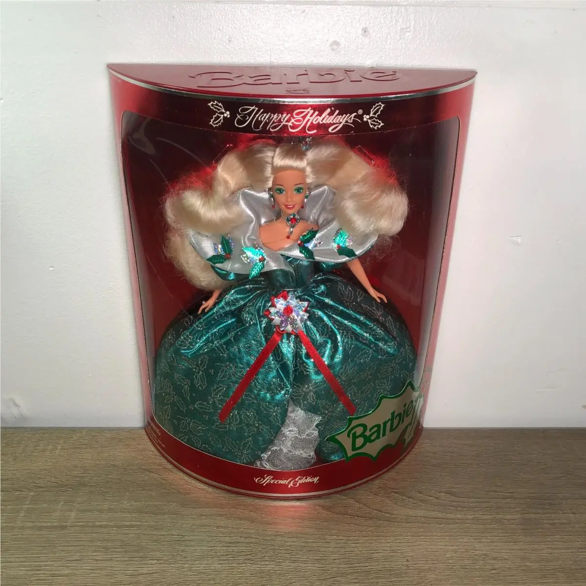 Happy Holidays 1995 Barbie Doll Special Edition Christmas Vintage Collection 14