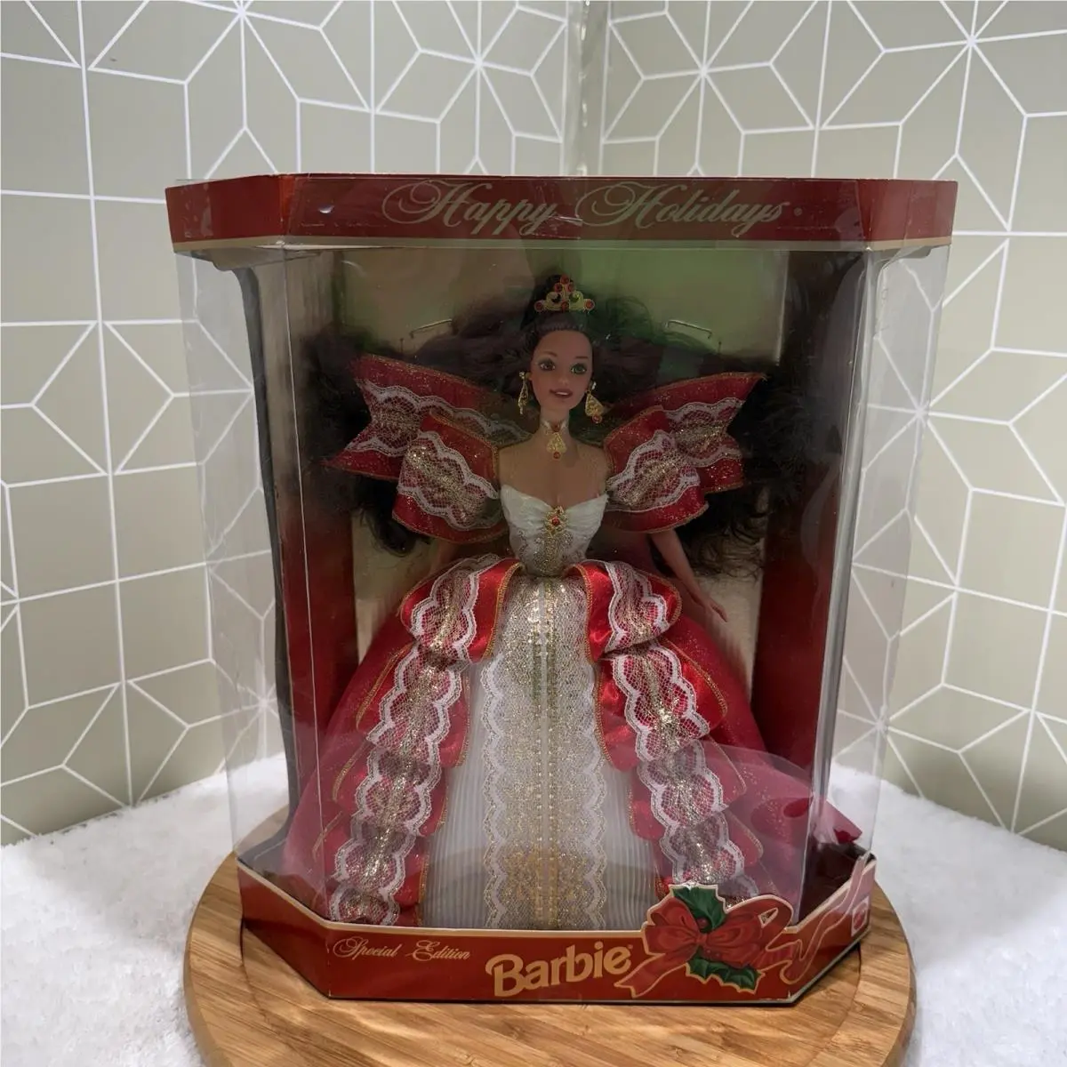 Extremely Rare 1997 Happy Holidays Barbie Doll