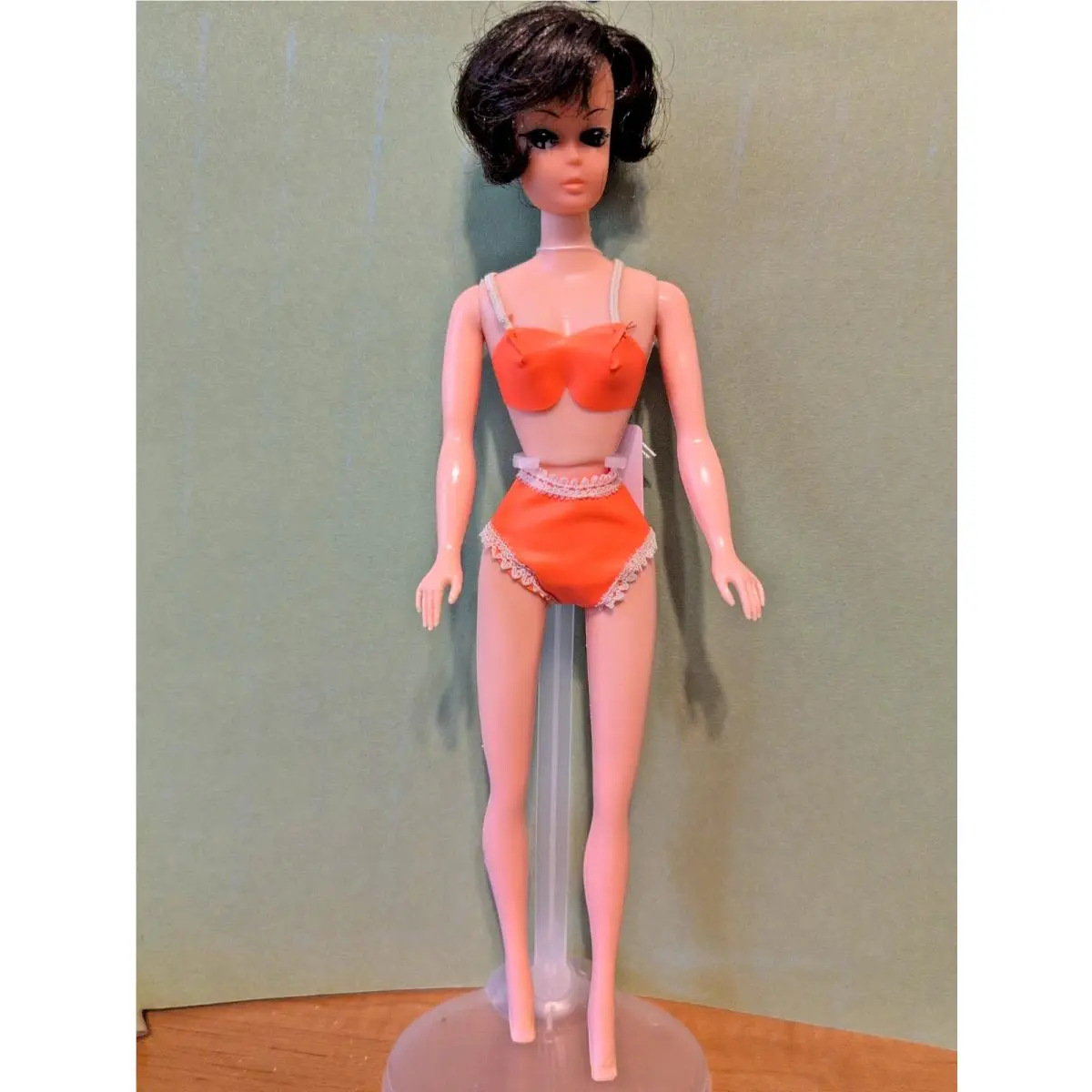 Barbie Hong Kong Black Hair Long Lashes 1960`s