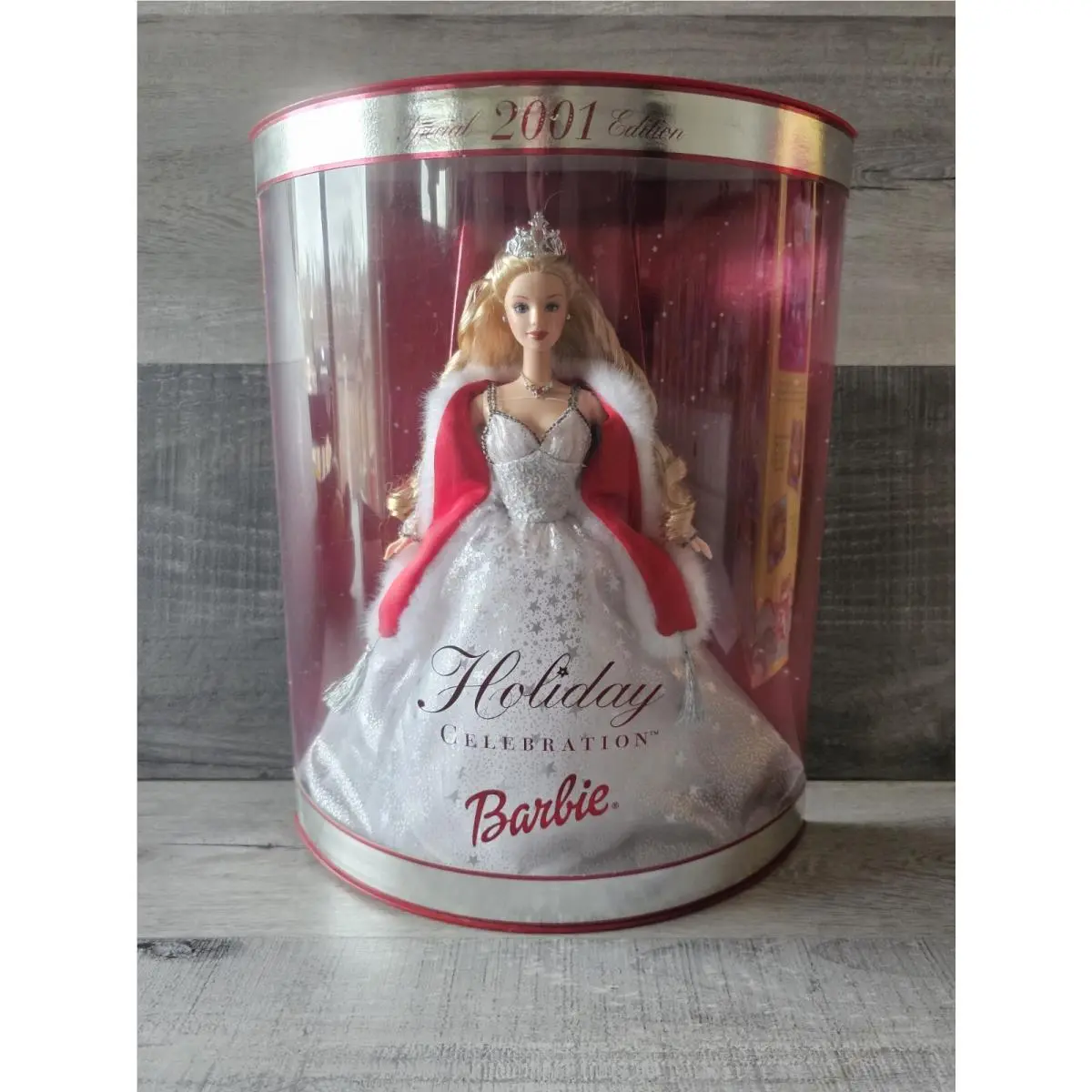 Mattel Barbie Doll 2001 Special Edition Holiday Celebration Barbie 50304