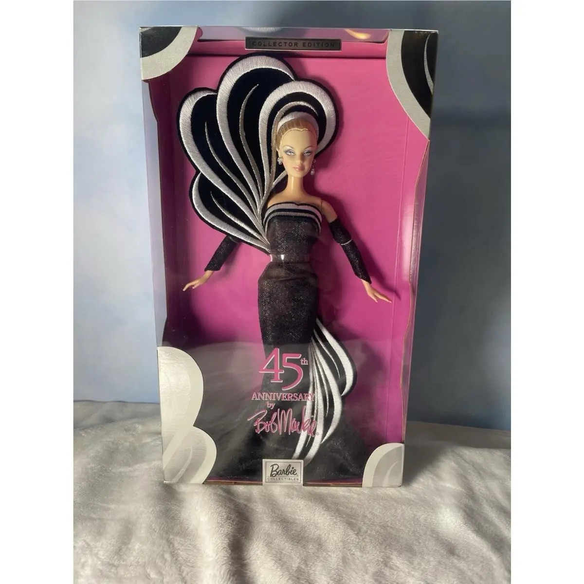2003 Barbie Doll Bob Mackie 45th Anniversary Never Open B3452 Beautiful